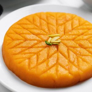 Some tasty desserts with pistachio